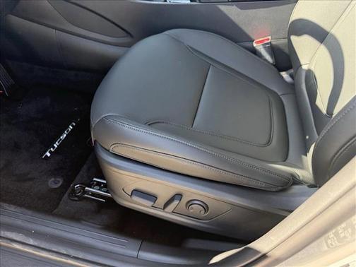 Shimmering Silver 2026 Hyundai TUCSON SEL Premium