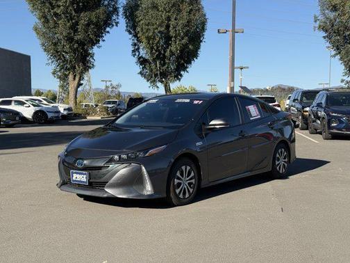 2021 Toyota Prius Prime LE