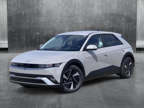 2025 Hyundai IONIQ 5 SE