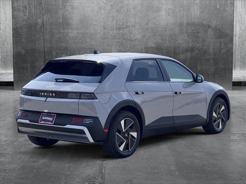 2025 Hyundai IONIQ 5 SE