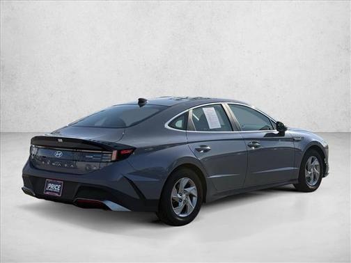 2025 Hyundai SONATA SE