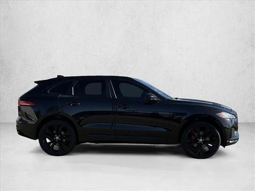 Dark Sapphire Metallic 2017 Jaguar F-PACE S