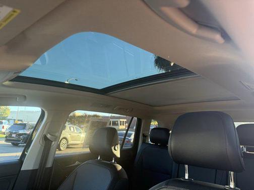 2018 Volkswagen Tiguan 2.0T SE