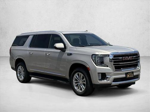 Pearl Beige Metallic 2022 GMC Yukon XL SLT