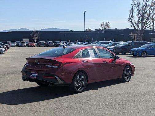 2025 Hyundai ELANTRA Sport