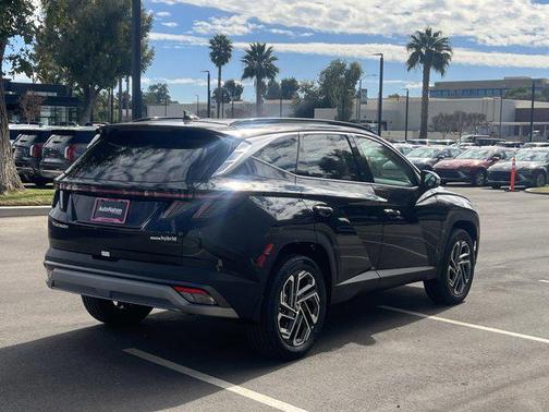 2025 Hyundai TUCSON Hybrid Limited