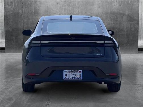 2025 Toyota Prius L