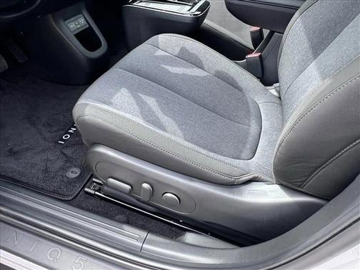2025 Hyundai IONIQ 5 SE