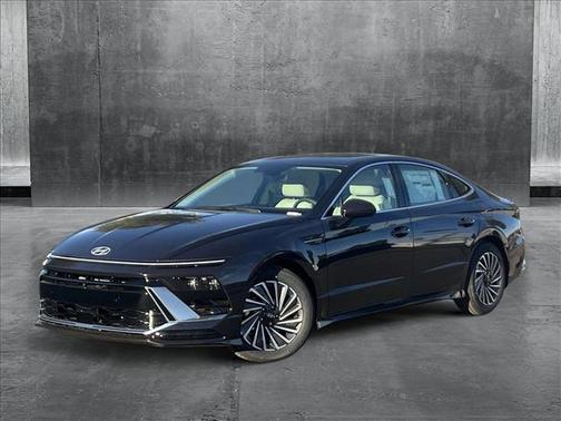 2025 Hyundai SONATA Hybrid SE
