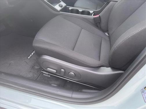 2025 Hyundai KONA EV SEL