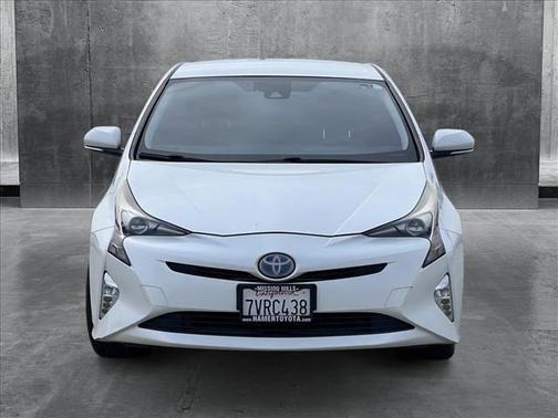 2016 Toyota Prius Three Touring
