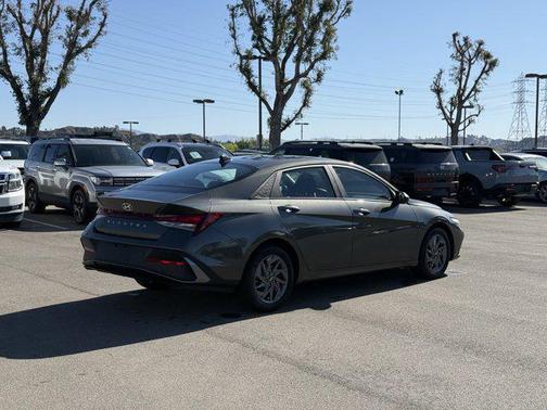 Amazon Gray 2024 Hyundai ELANTRA SEL