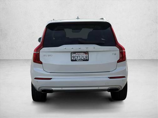 2020 Volvo XC90 T5 Momentum