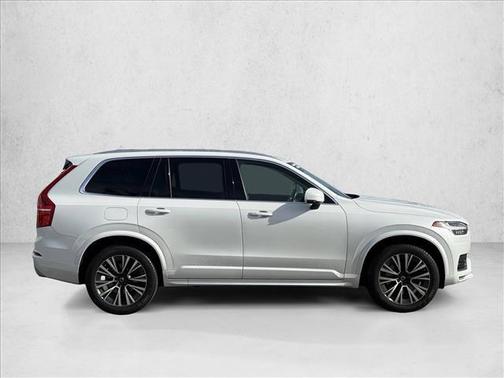 2020 Volvo XC90 T5 Momentum