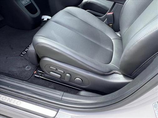 2025 Hyundai IONIQ 5 Limited