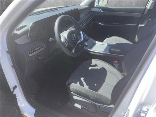 2025 Hyundai PALISADE SE