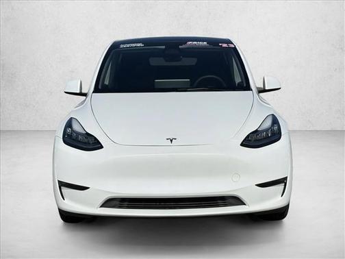 Pearl White Multi-Coat 2023 Tesla Model Y Long Range Dual Motor All-Wheel Drive