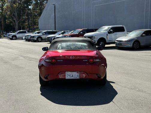 2017 Mazda MX-5 Miata Sport