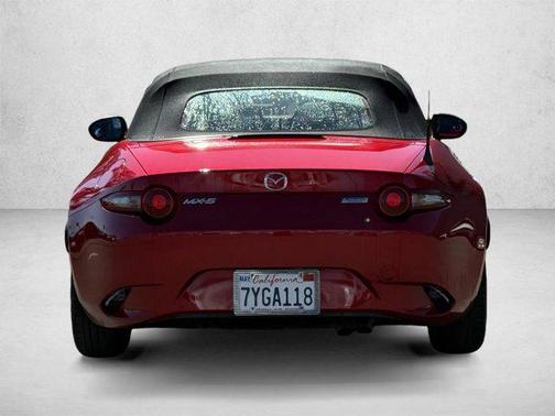Soul Red Metallic 2017 Mazda MX-5 Miata Sport