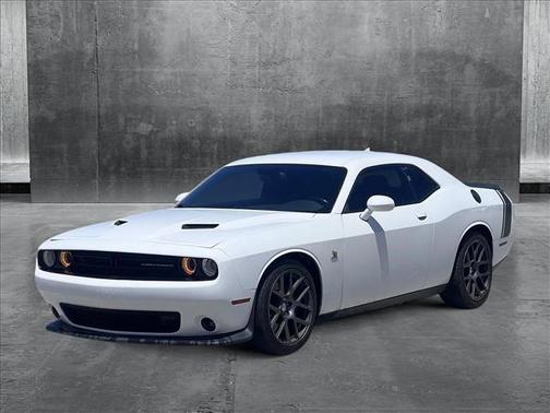 2016 Dodge Challenger R/T Scat Pack