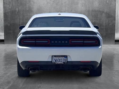 2016 Dodge Challenger R/T Scat Pack