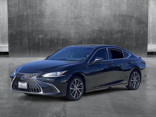2022 Lexus ES 300h Base