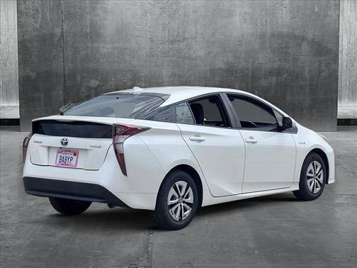 2016 Toyota Prius Three