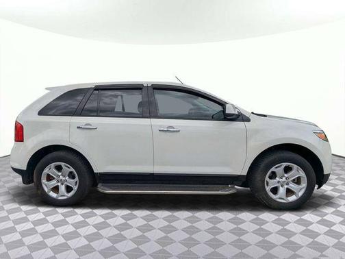 White Suede 2011 Ford Edge SEL
