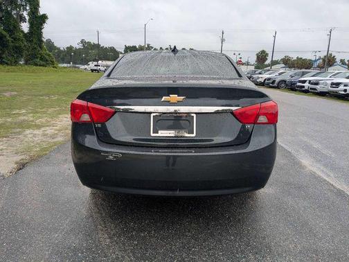 Graphite Metallic 2018 Chevrolet Impala 1LT