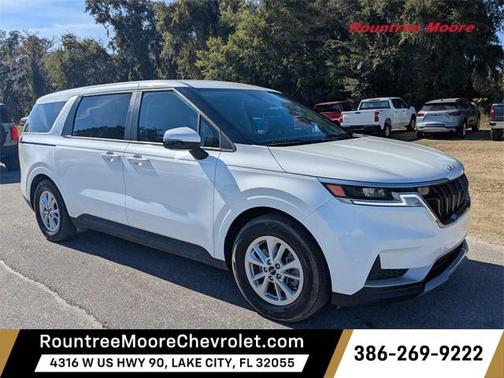 2024 Kia Carnival LX