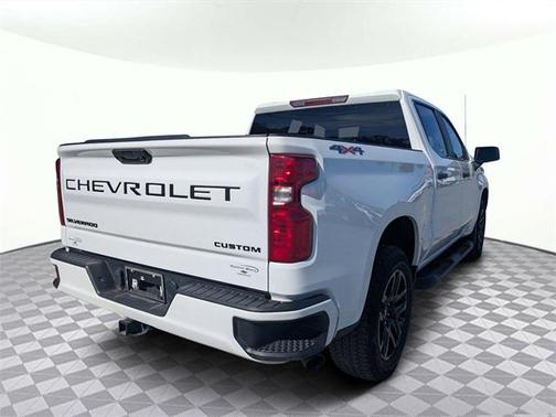 2025 Chevrolet Silverado 1500 Custom