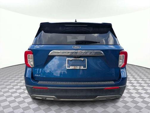 Blue Metallic 2021 Ford Explorer XLT