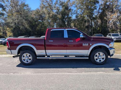 2017 RAM 2500 Laramie Crew Cab 4x4 6'4' Box