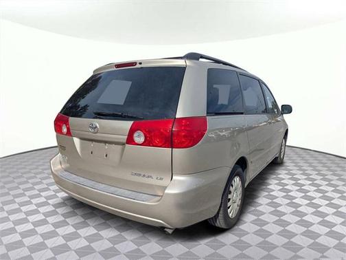 2008 Toyota Sienna LE