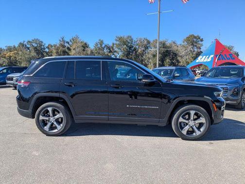 2022 Jeep Grand Cherokee 4xe Base