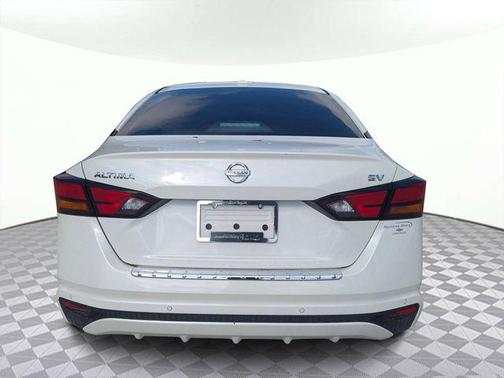 2022 Nissan Altima 2.5 SV
