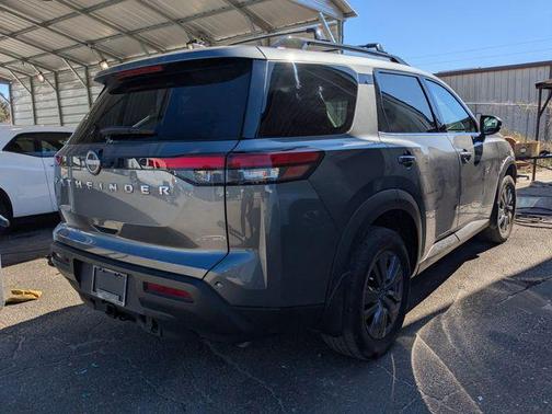 2025 Nissan Pathfinder SV FWD