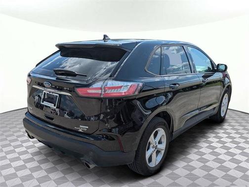 2020 Ford Edge SE