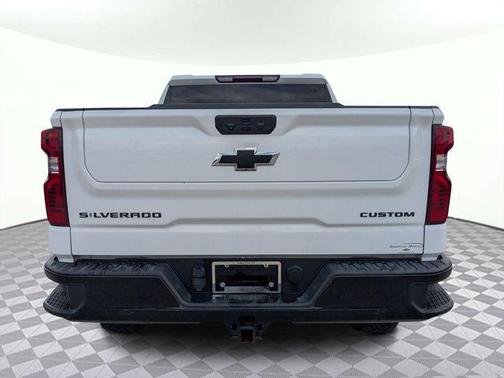 2022 Chevrolet Silverado 1500 Custom Trail Boss