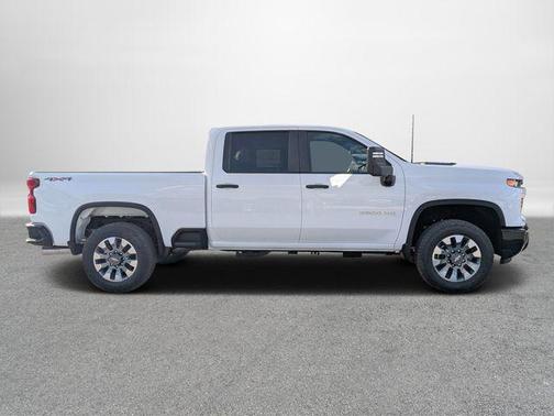 2026 Chevrolet Silverado 2500 Custom