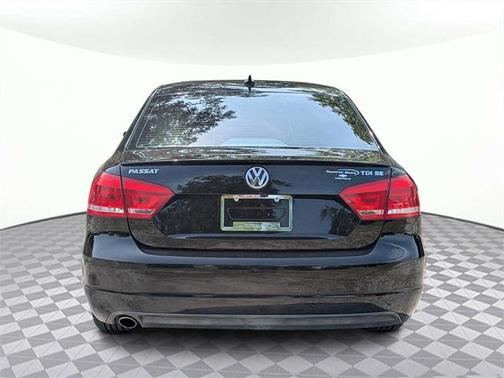 2014 Volkswagen Passat 2.0L TDI DSG SE w/Sunroof