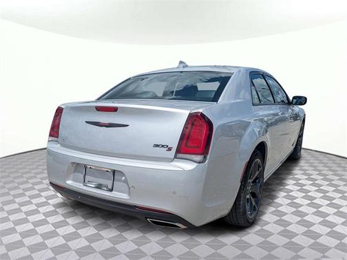 2023 Chrysler 300 S