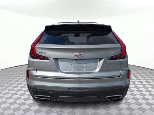 Argent Silver Metallic 2024 Cadillac XT4 Premium Luxury