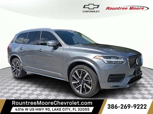 2020 Volvo XC90 T6 Momentum