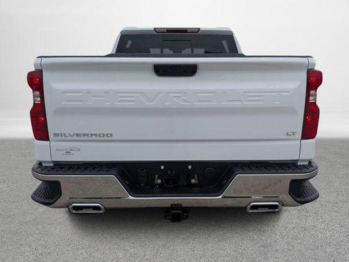 Summit White 2026 Chevrolet Silverado 1500 LT