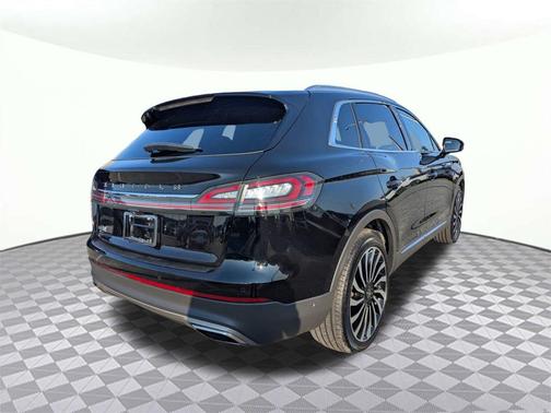 2022 Lincoln Nautilus Black Label