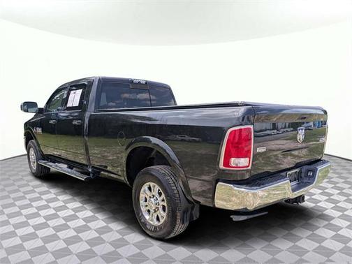 2018 RAM 3500 Laramie Crew Cab 4x4 8' Box