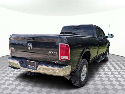2018 RAM 3500 Laramie Crew Cab 4x4 8' Box
