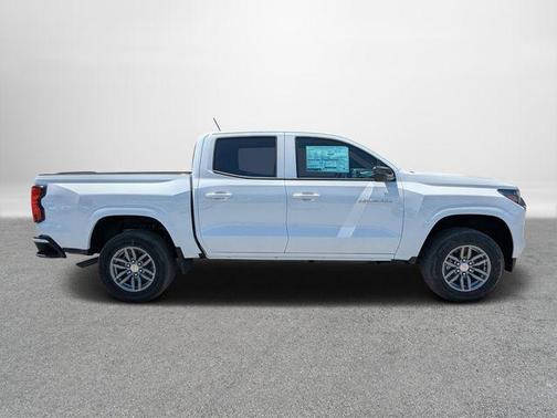 Summit White 2026 Chevrolet Colorado LT