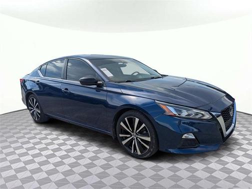 2020 Nissan Altima SR FWD